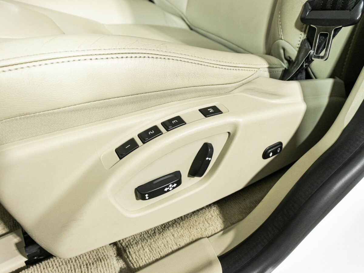 Купить Volvo XC60 с пробегом. Фото: #13