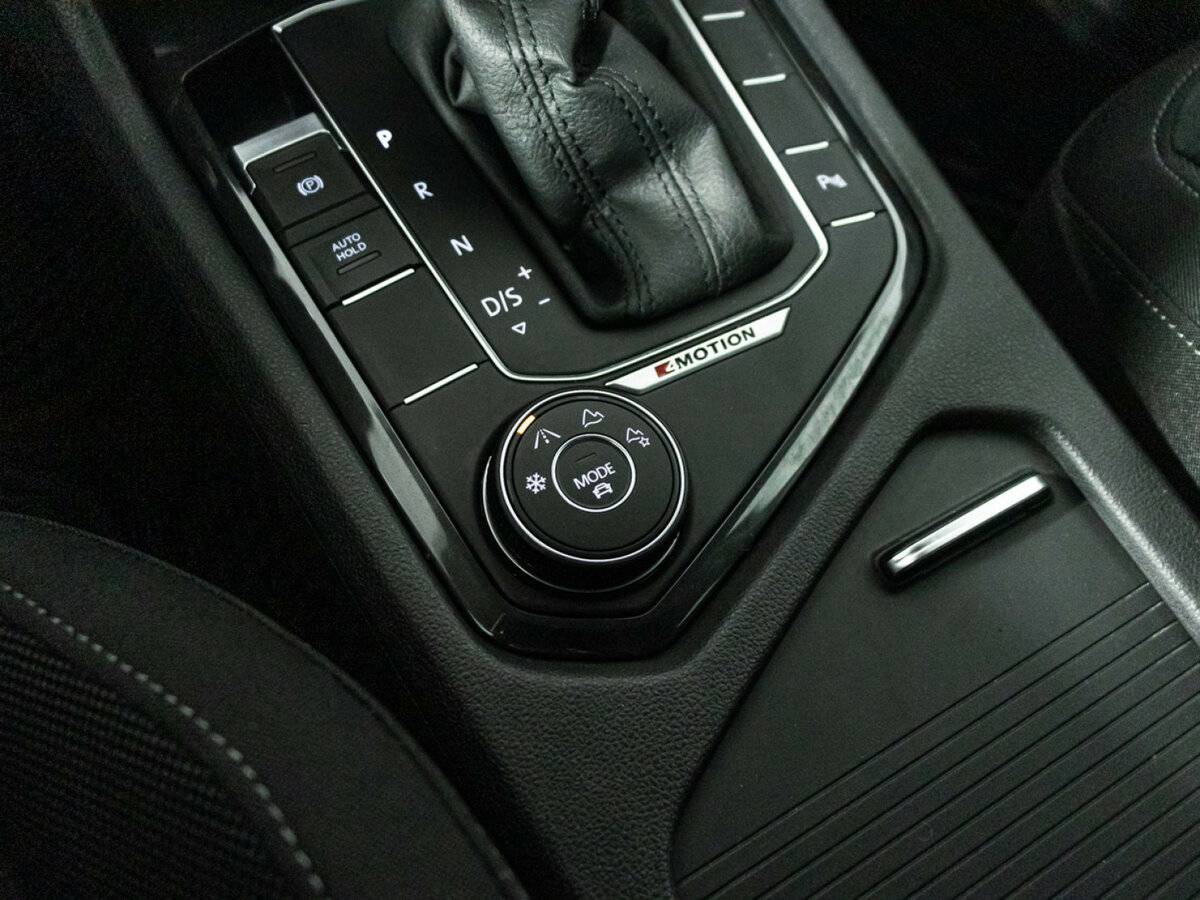 Купить Volkswagen Tiguan с пробегом. Фото: #15