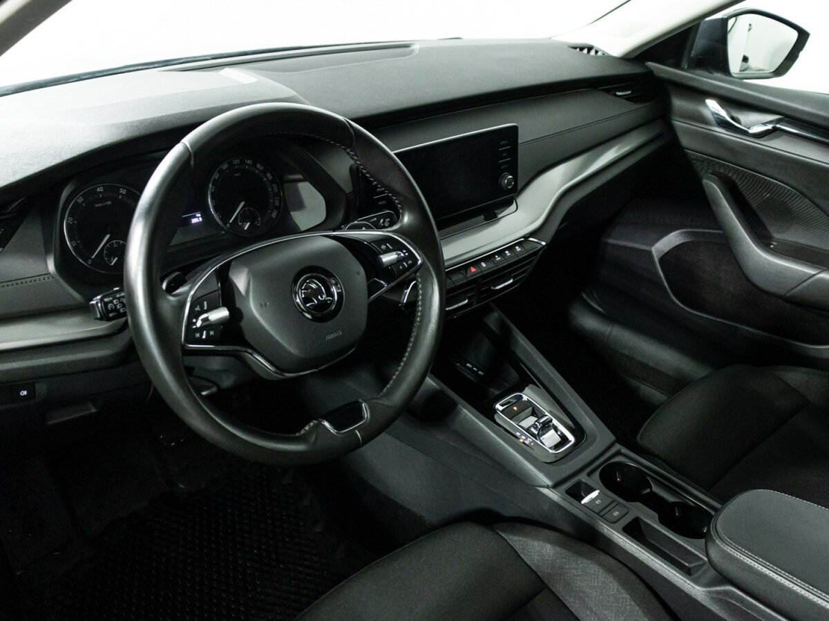 Купить Skoda Octavia с пробегом. Фото: #10