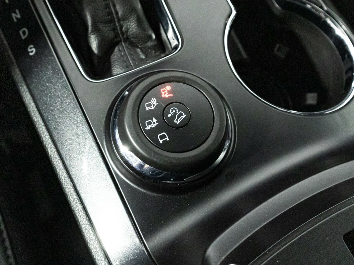 Купить Ford Explorer с пробегом. Фото: #14