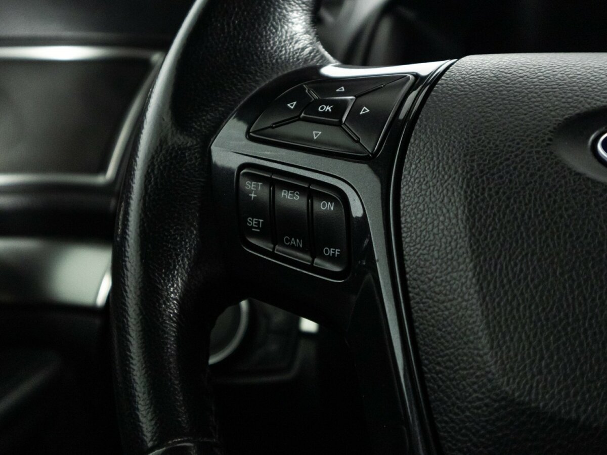 Купить Ford Explorer с пробегом. Фото: #17