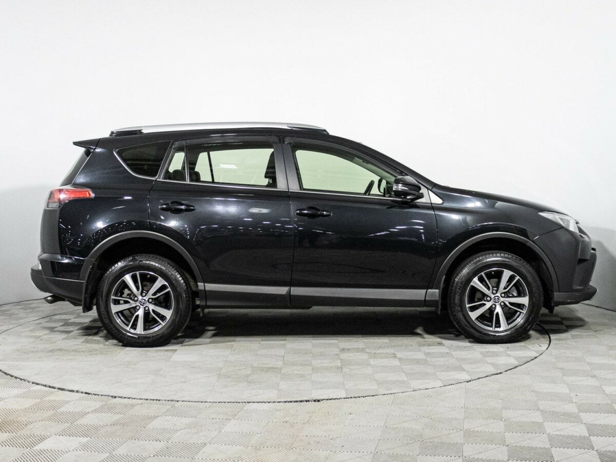 Купить Toyota RAV4 с пробегом. Фото: #3