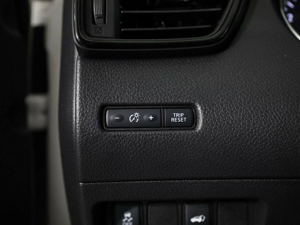 Купить Nissan X-Trail с пробегом. Фото: #23