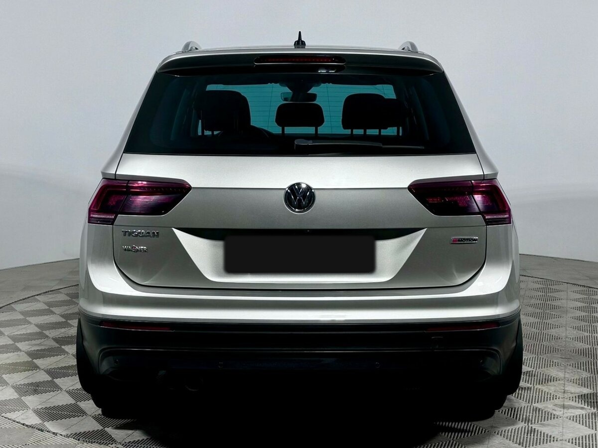 Купить Volkswagen Tiguan с пробегом. Фото: #5