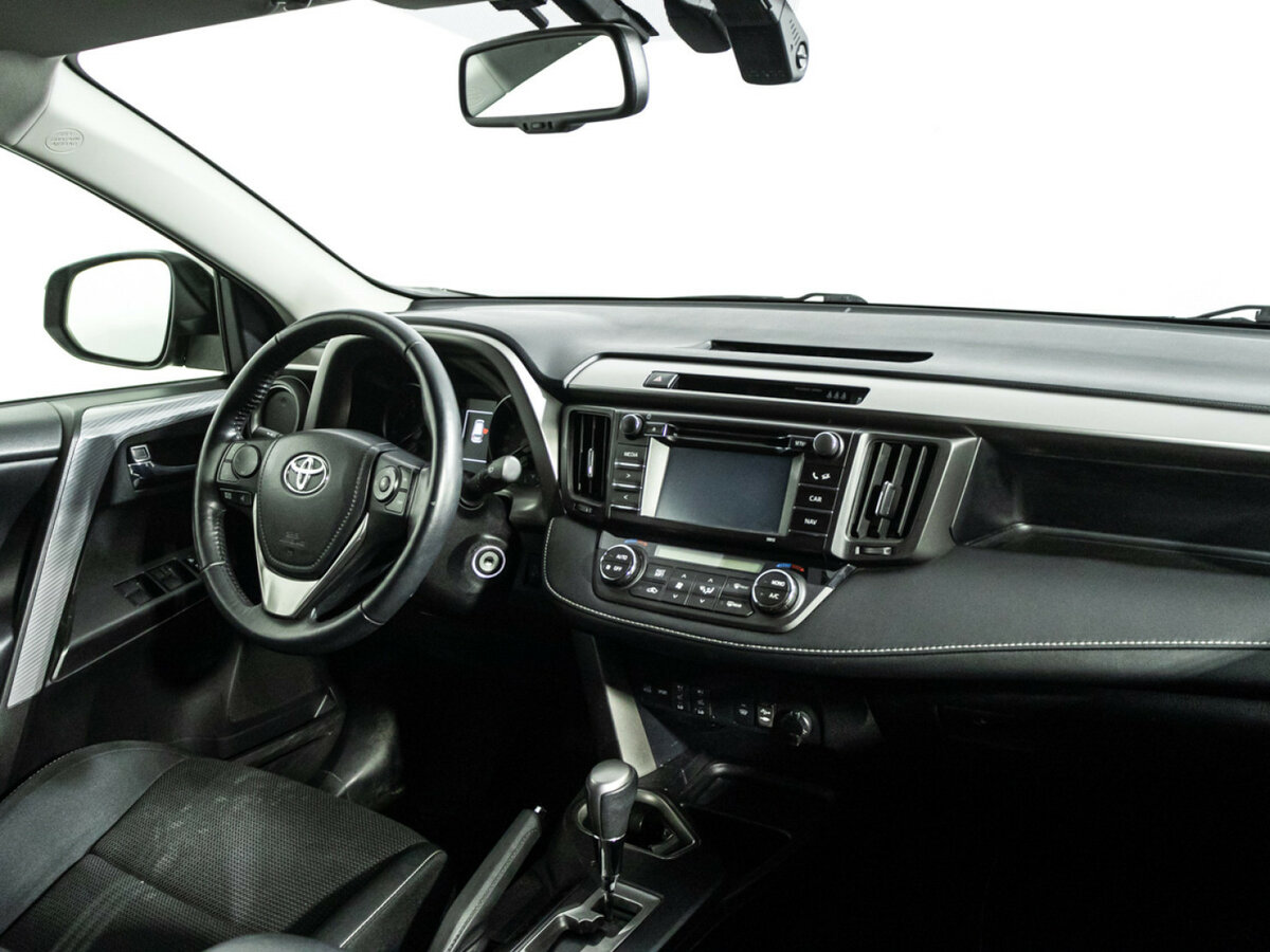 Купить Toyota RAV4 с пробегом. Фото: #8