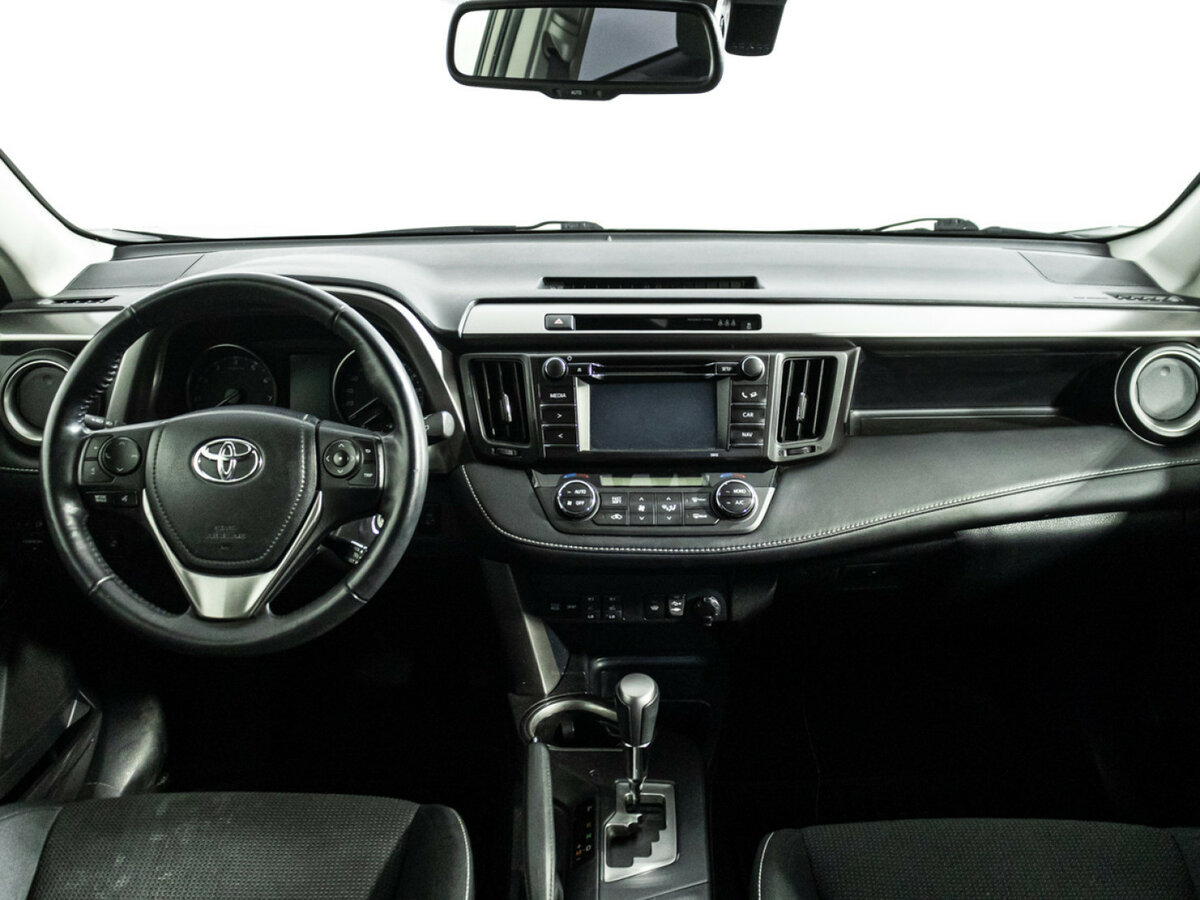 Купить Toyota RAV4 с пробегом. Фото: #12