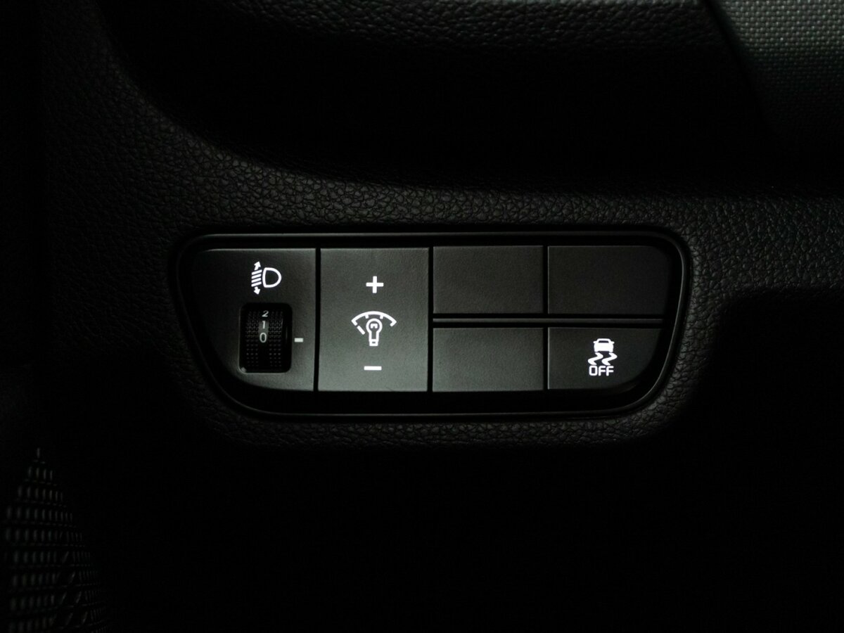 Купить Kia Seltos с пробегом. Фото: #17