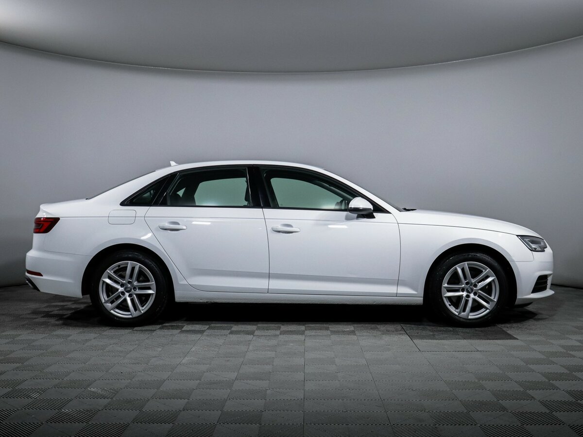 Купить Audi A4 с пробегом. Фото: #3