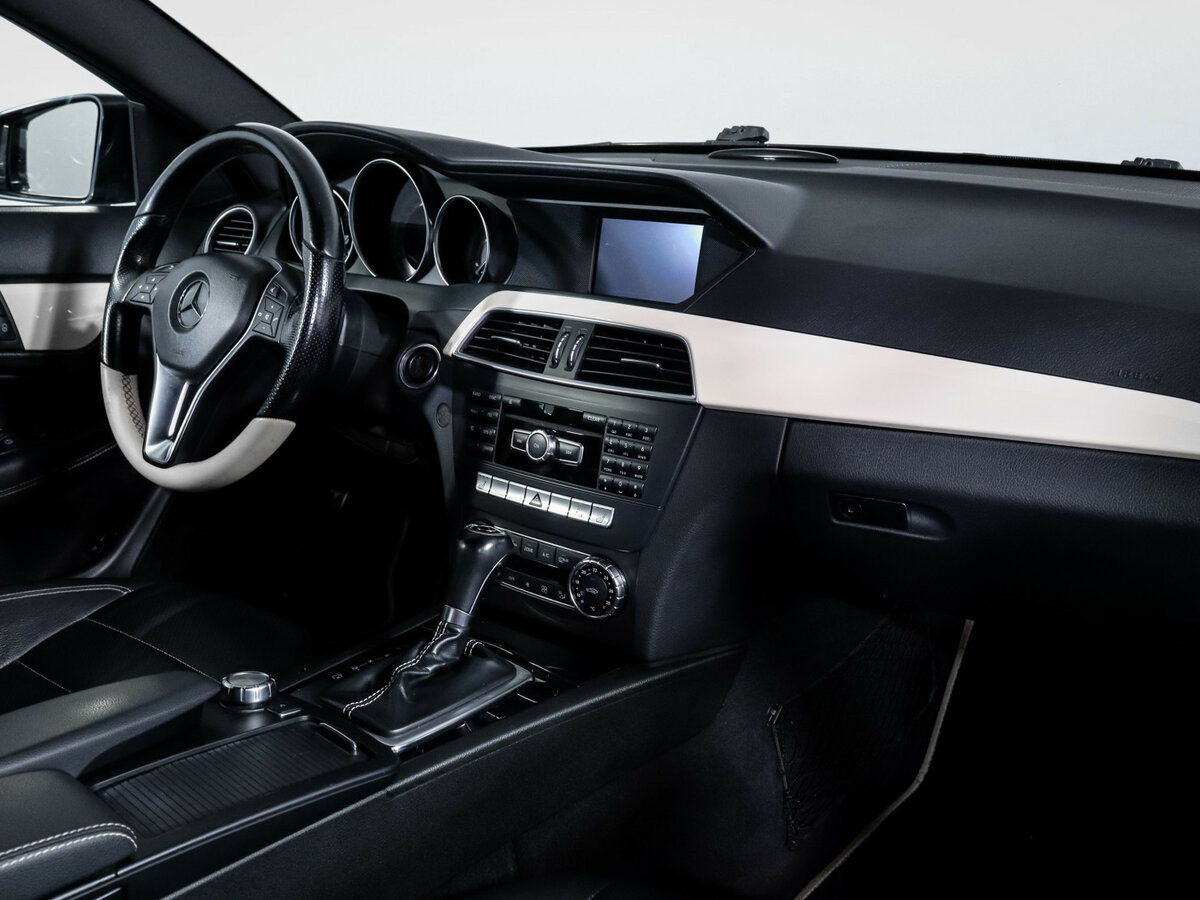 Купить Mercedes-Benz C-Класс с пробегом. Фото: #6