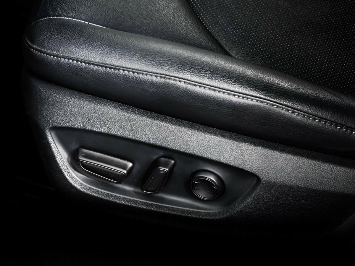 Купить Toyota Camry с пробегом. Фото: #13