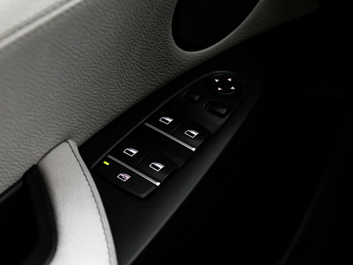 Купить BMW X3 с пробегом. Фото: #22