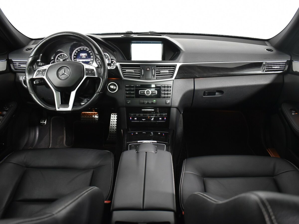 Купить Mercedes-Benz E-Класс с пробегом. Фото: #10