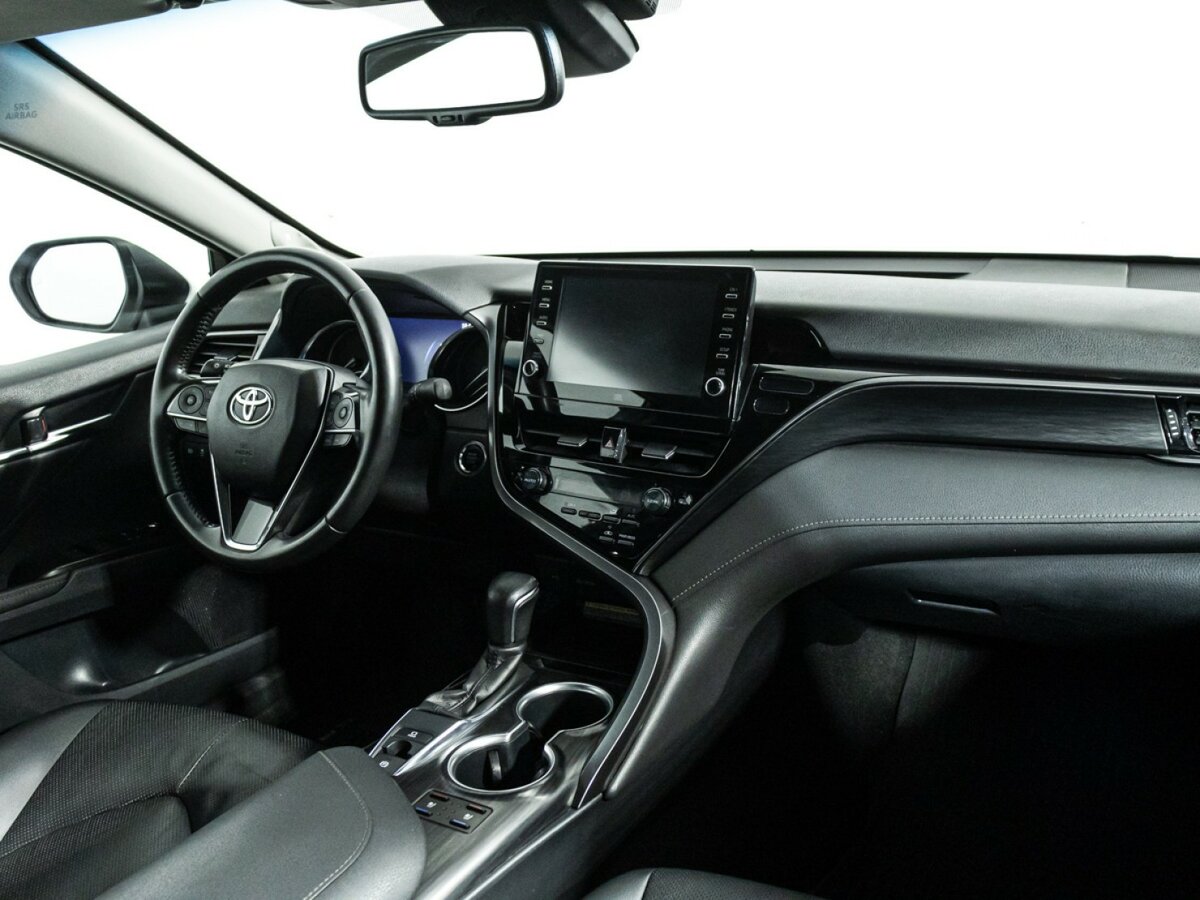 Купить Toyota Camry с пробегом. Фото: #7