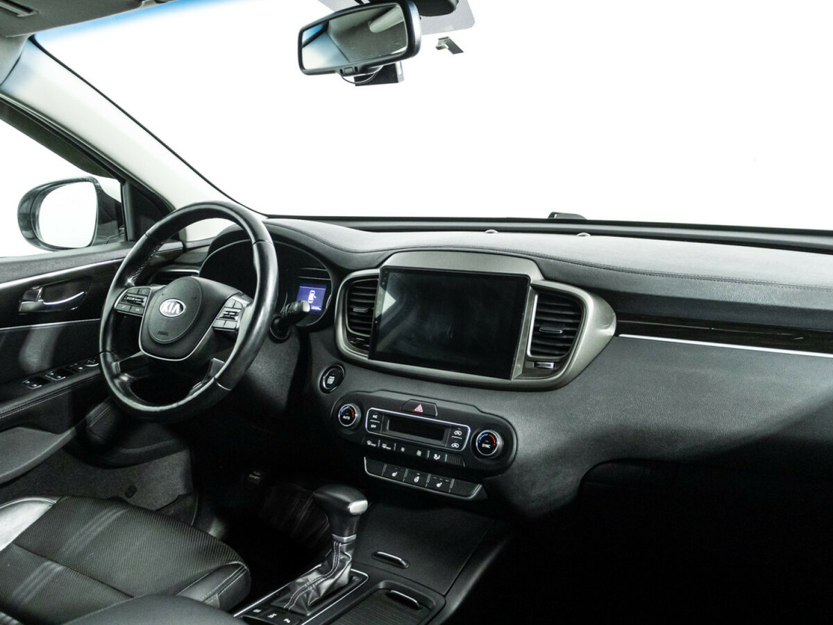 Купить Kia Sorento с пробегом. Фото: #8