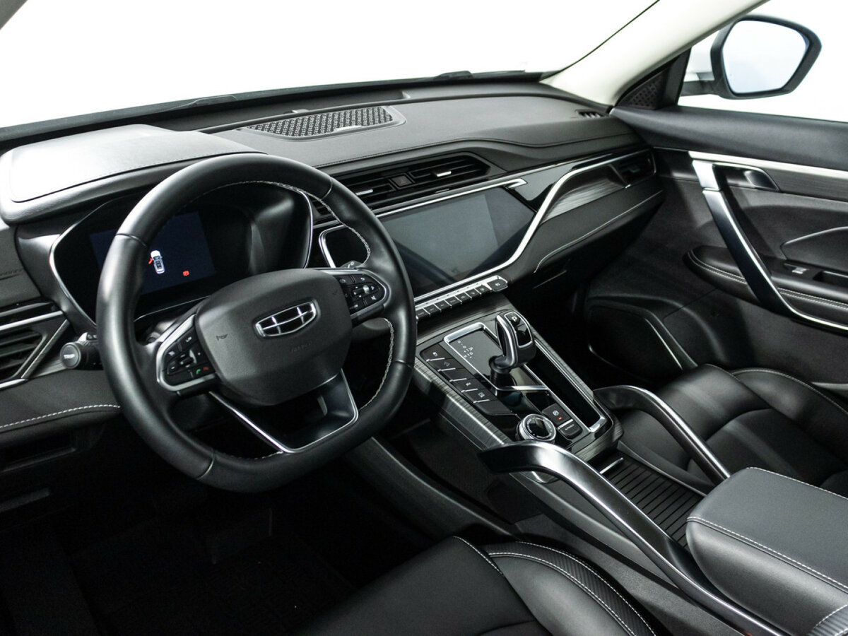 Купить Geely Atlas Pro с пробегом. Фото: #10