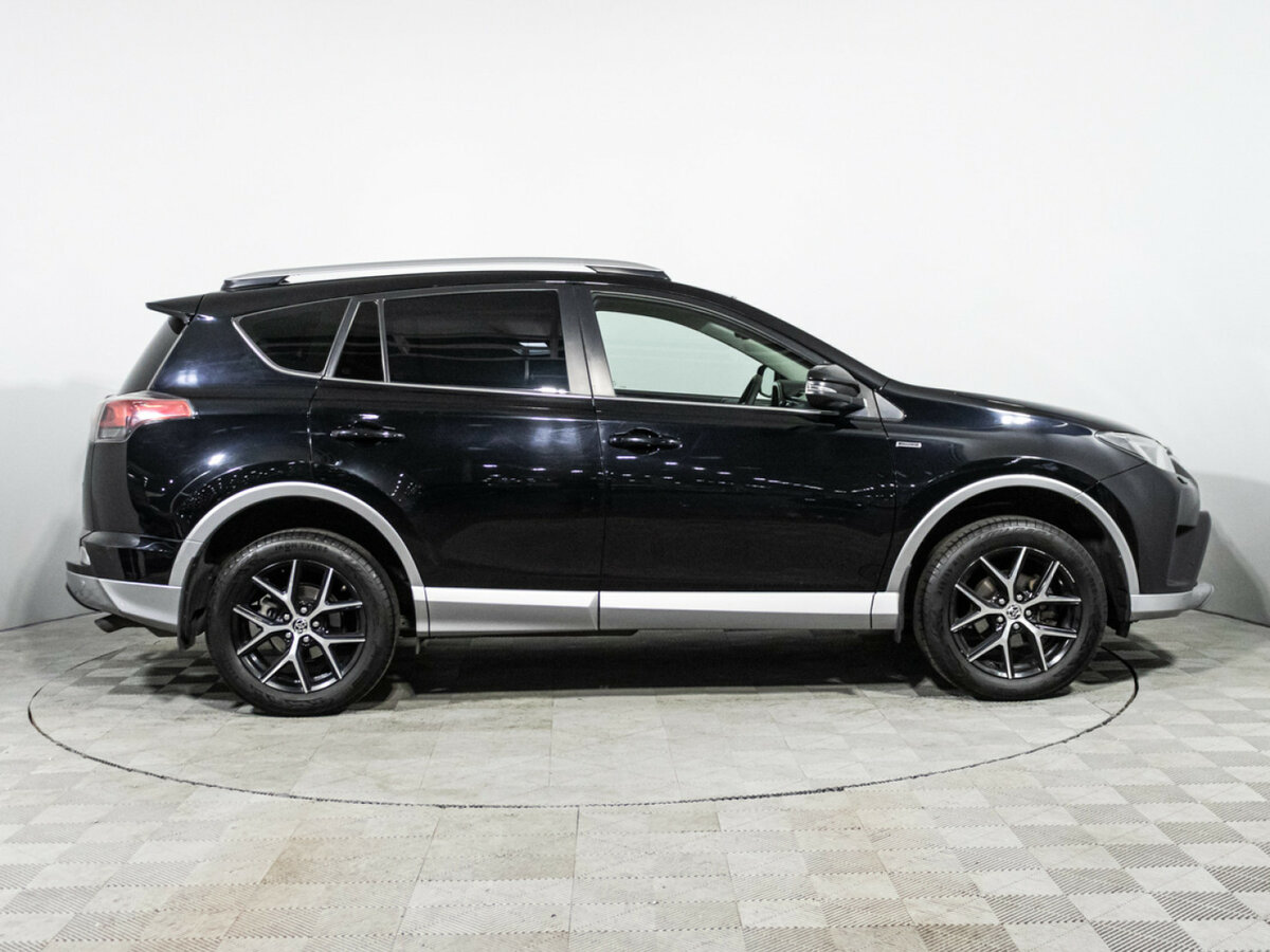 Купить Toyota RAV4 с пробегом. Фото: #3