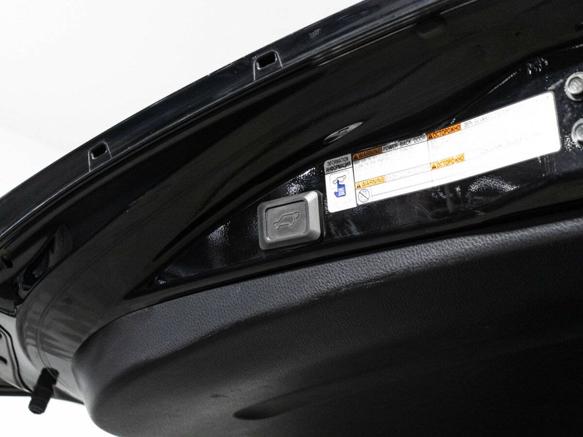 Купить Toyota RAV4 с пробегом. Фото: #23