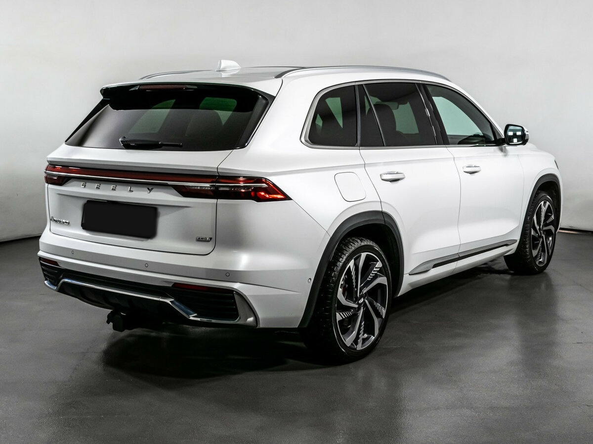 Купить Geely Monjaro с пробегом. Фото: #4