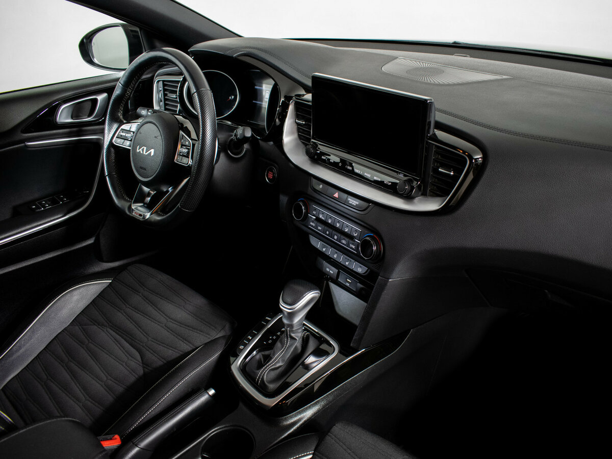 Купить Kia Ceed с пробегом. Фото: #6