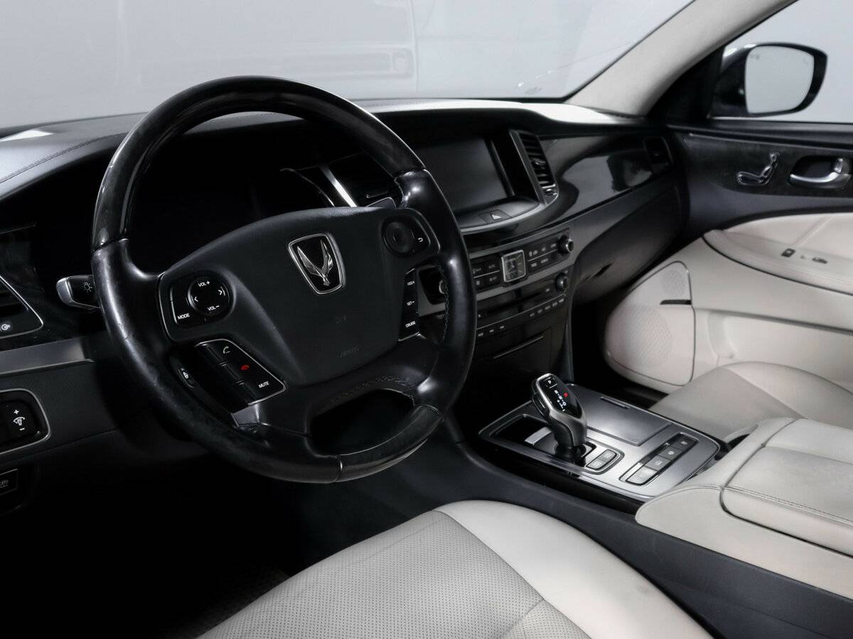 Купить Hyundai Equus с пробегом. Фото: #13