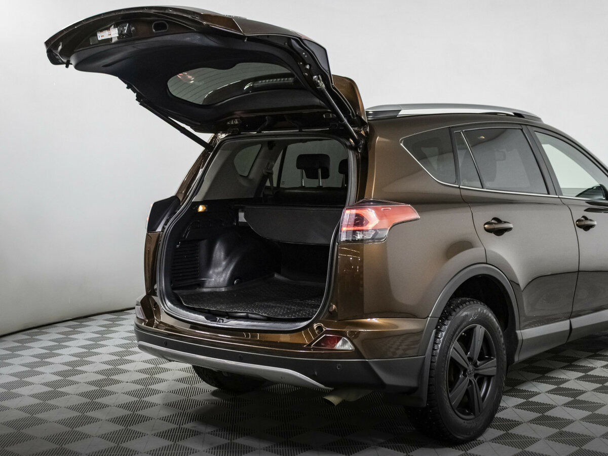 Купить Toyota RAV4 с пробегом. Фото: #15