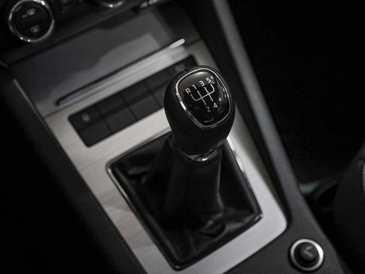 Купить Skoda Octavia с пробегом. Фото: #14