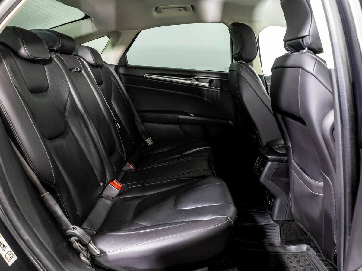 Купить Ford Mondeo с пробегом. Фото: #17