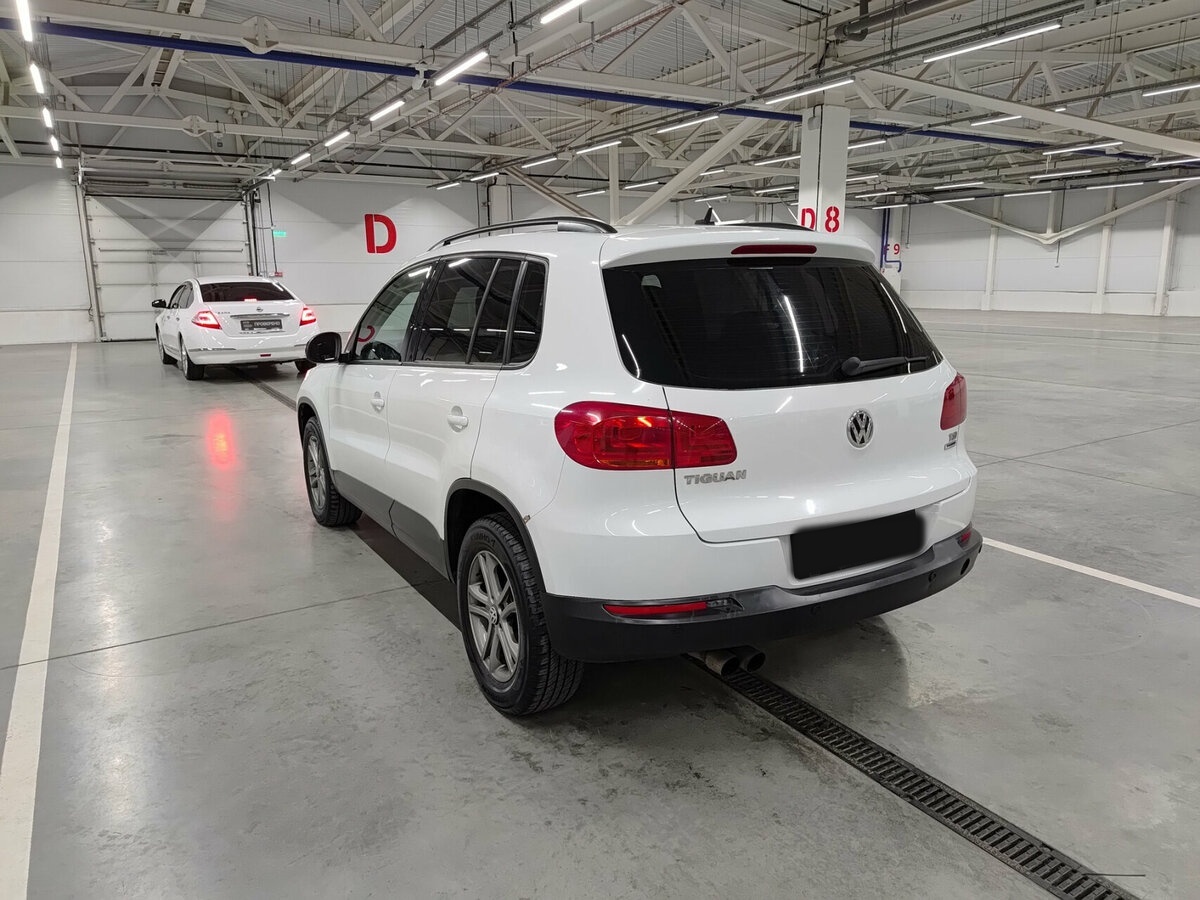 Купить Volkswagen Tiguan с пробегом. Фото: #6