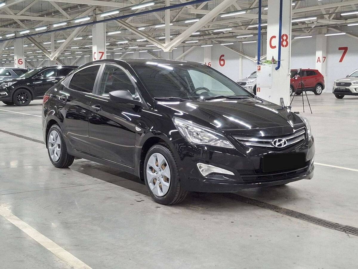 Купить Hyundai Solaris с пробегом. Фото: #2