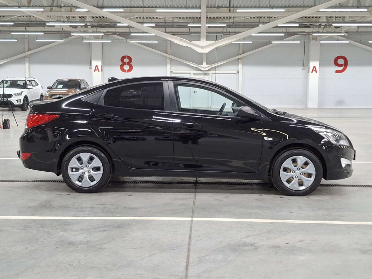 Купить Hyundai Solaris с пробегом. Фото: #3