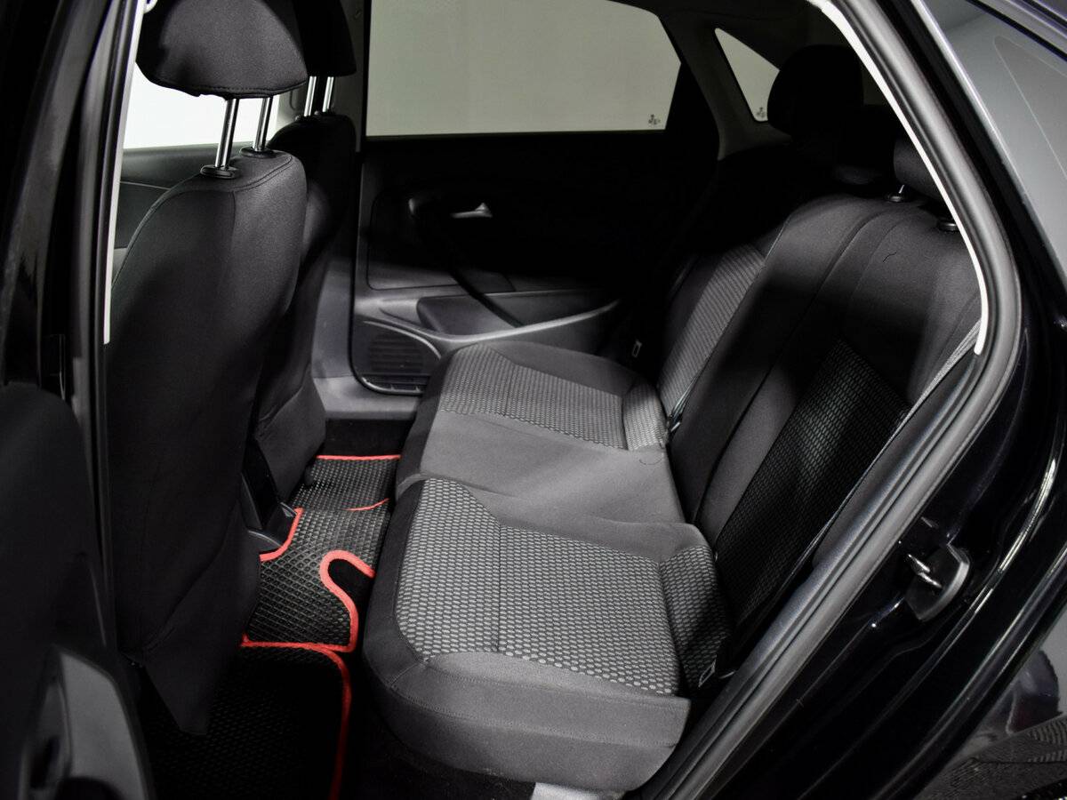 Купить Volkswagen Polo с пробегом. Фото: #10