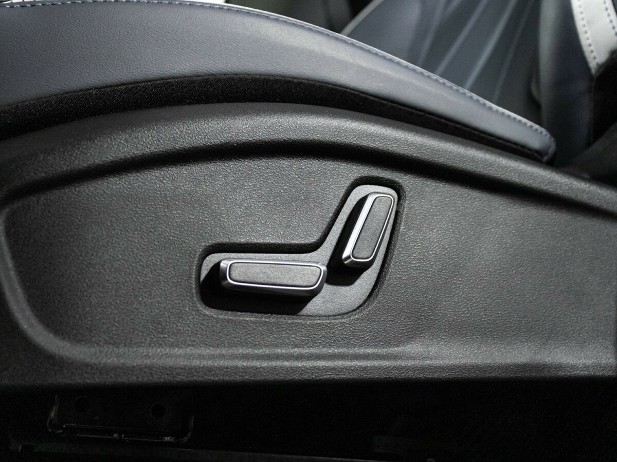 Купить Geely Atlas с пробегом. Фото: #14