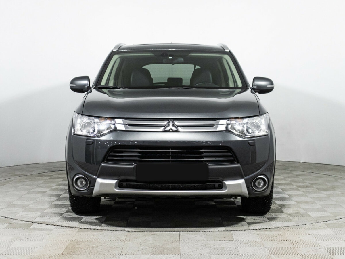 Купить Mitsubishi Outlander с пробегом. Фото: #1