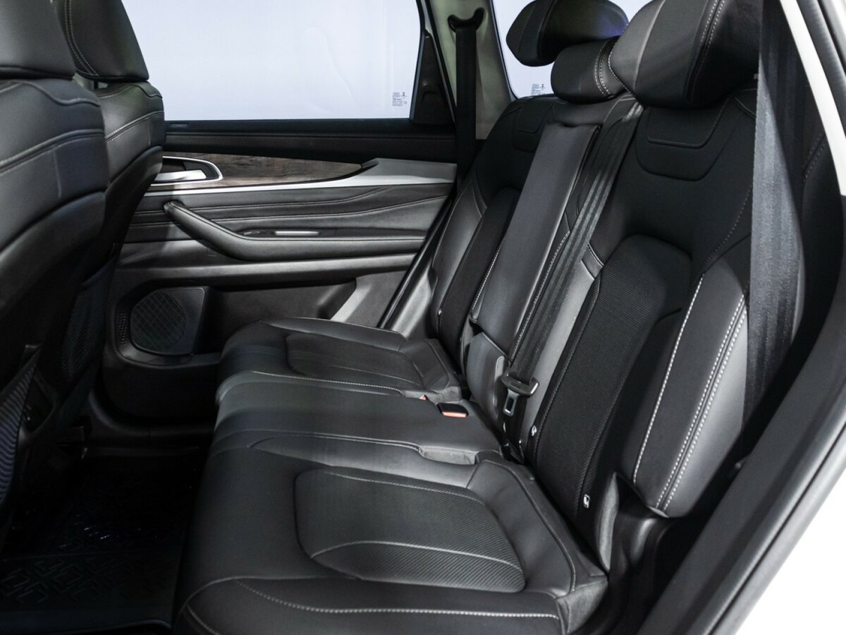 Купить EXEED VX с пробегом. Фото: #7