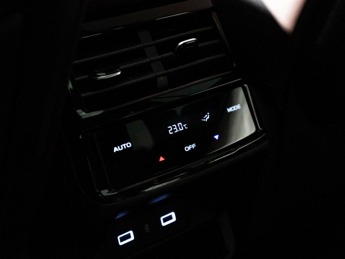 Купить Geely Monjaro с пробегом. Фото: #19