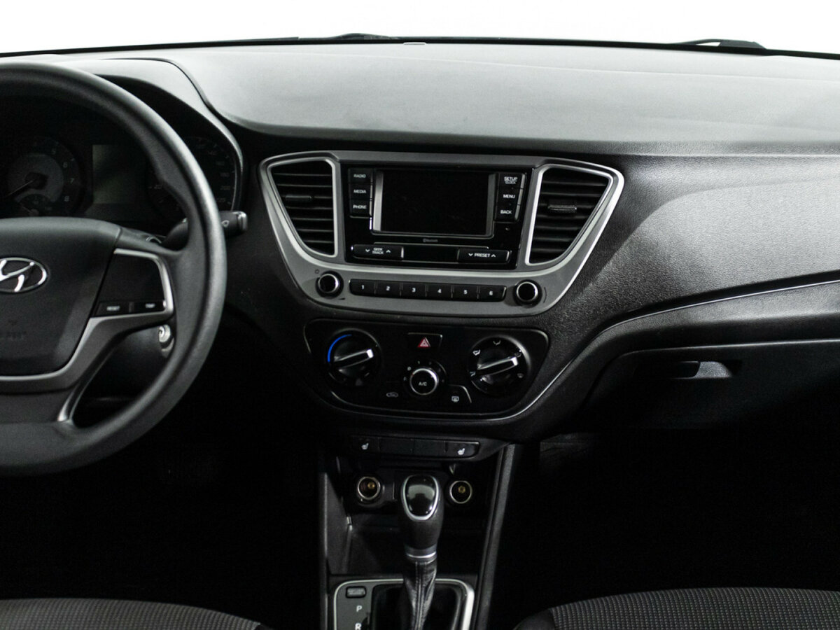 Купить Hyundai Solaris с пробегом. Фото: #13