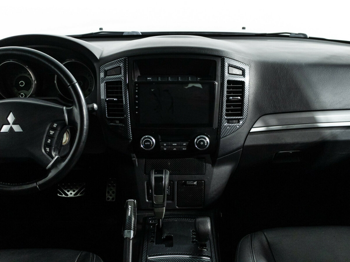 Купить Mitsubishi Pajero с пробегом. Фото: #11