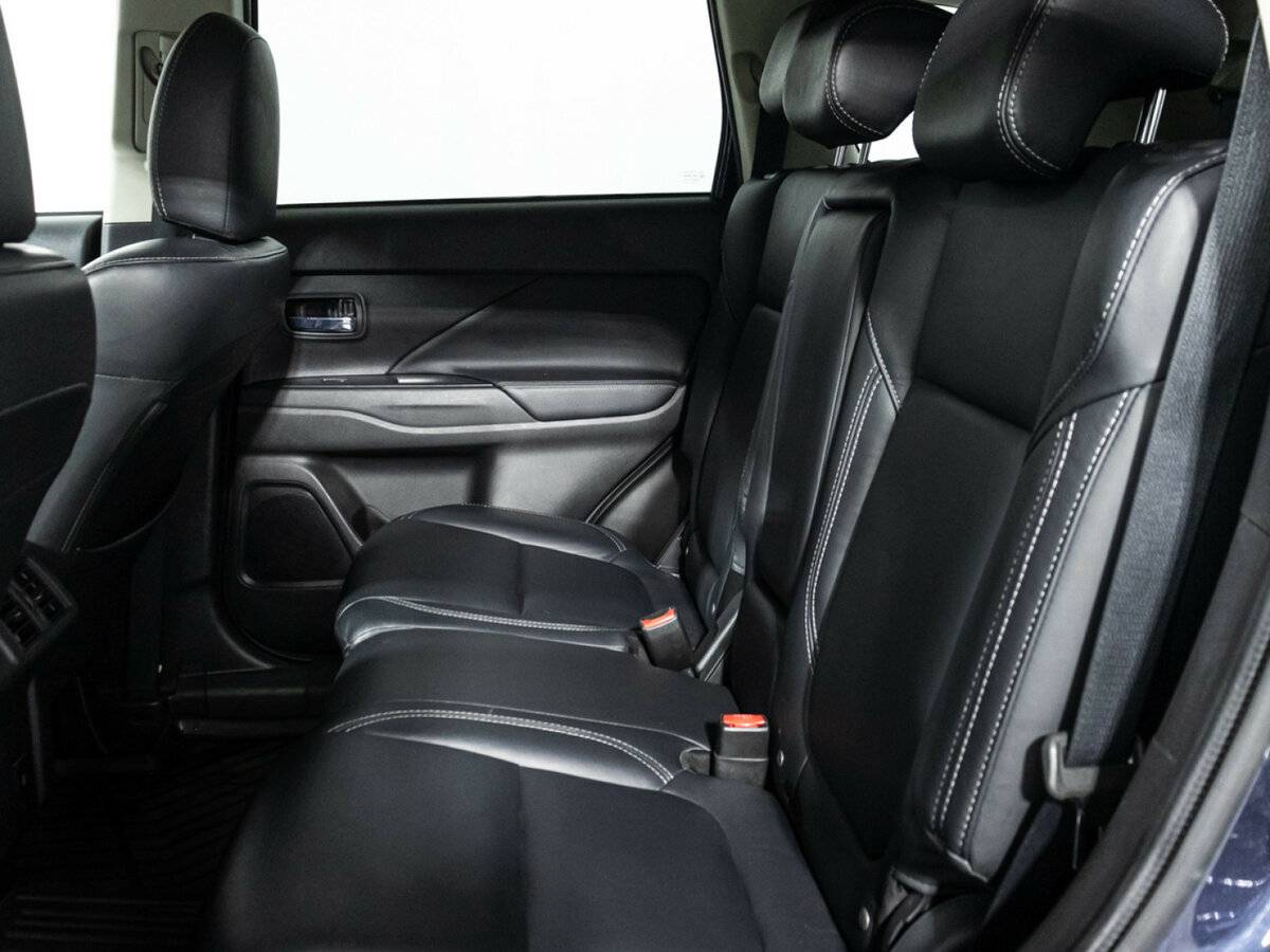 Купить Mitsubishi Outlander с пробегом. Фото: #7