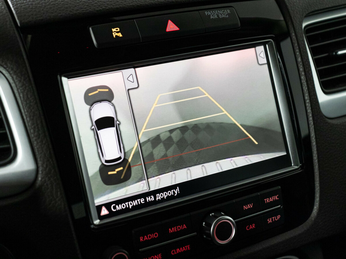 Купить Volkswagen Touareg с пробегом. Фото: #15