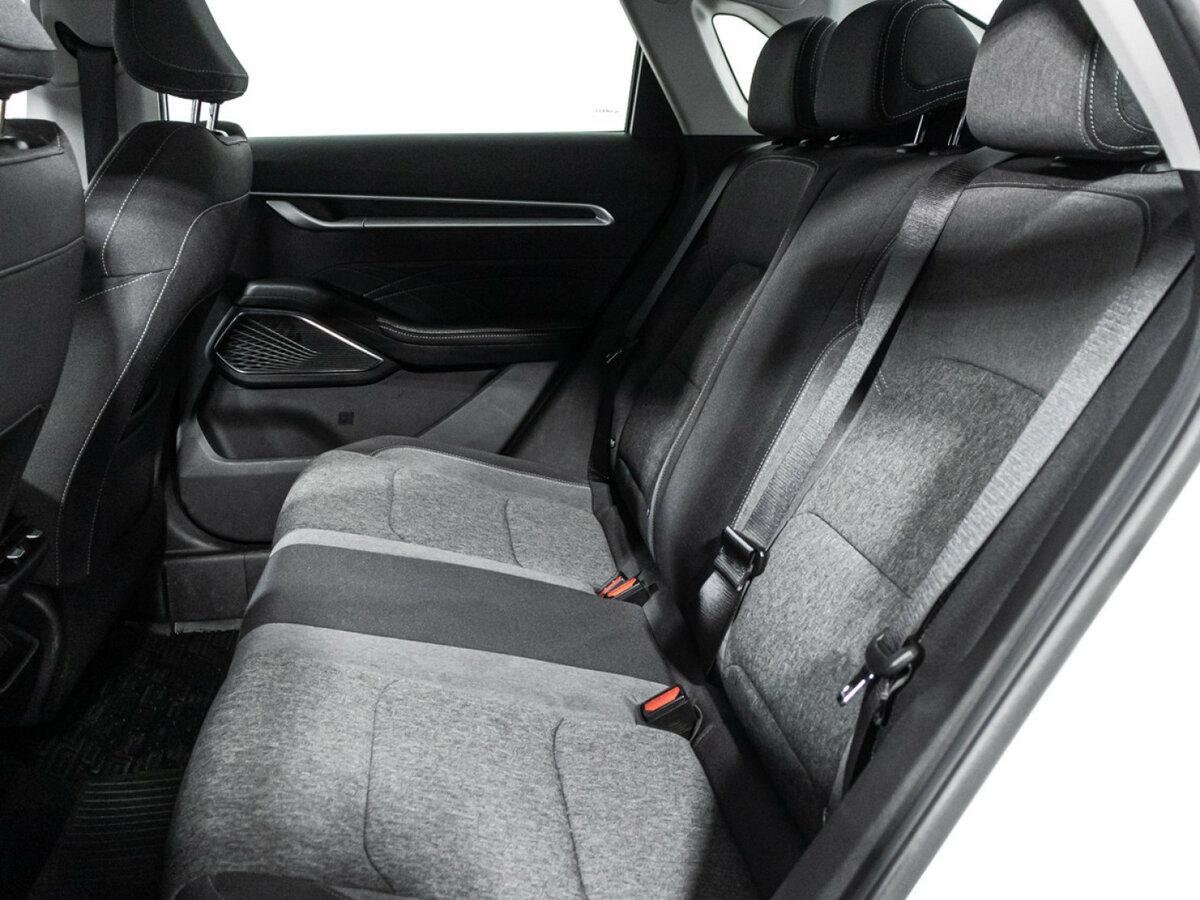 Купить Geely Emgrand с пробегом. Фото: #9