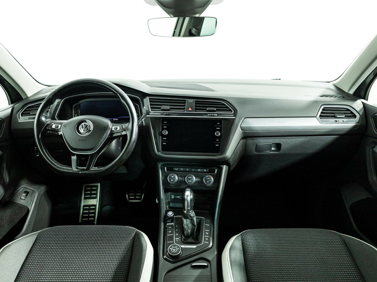 Купить Volkswagen Tiguan с пробегом. Фото: #12