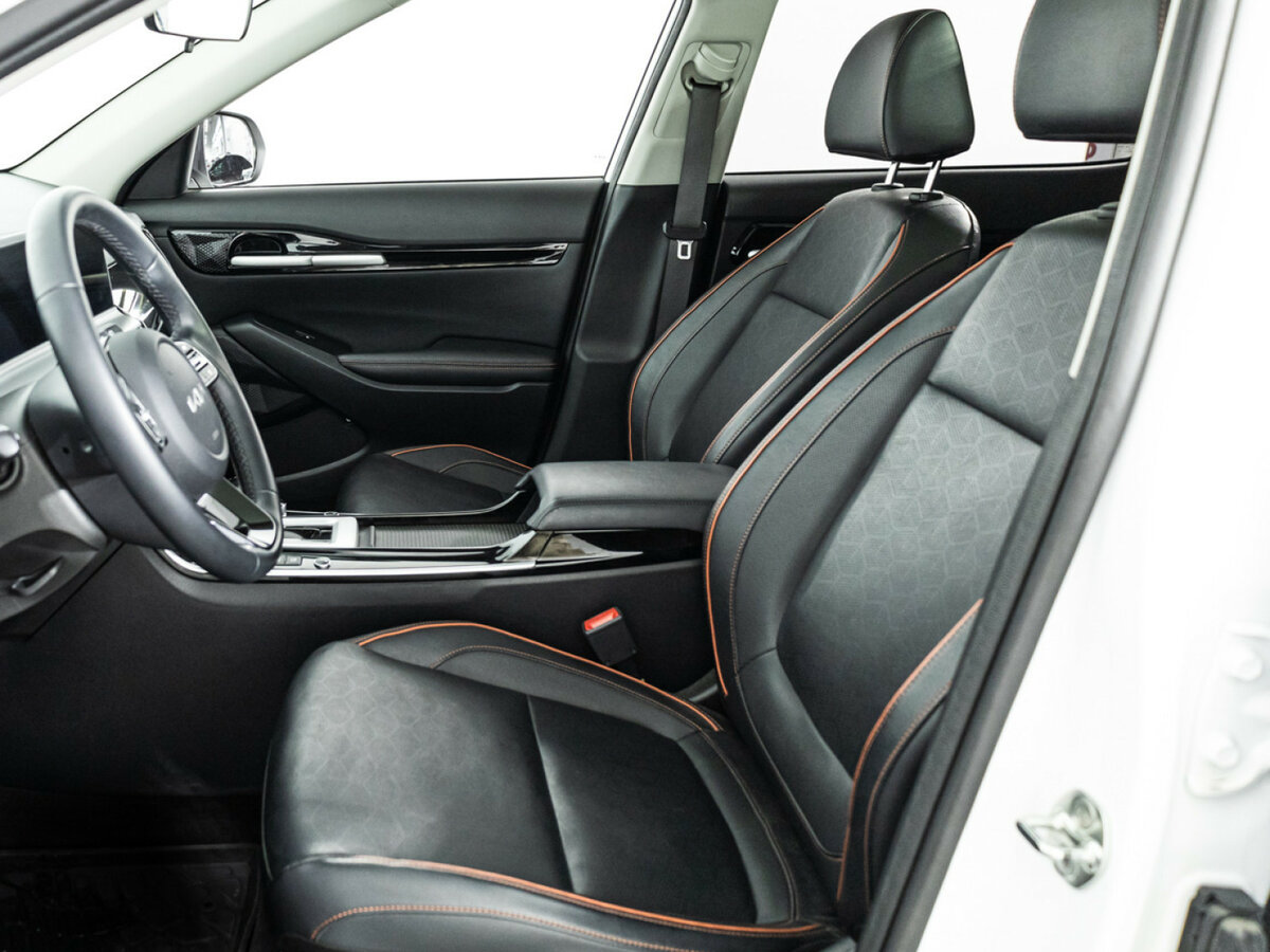 Купить Kia Seltos с пробегом. Фото: #15