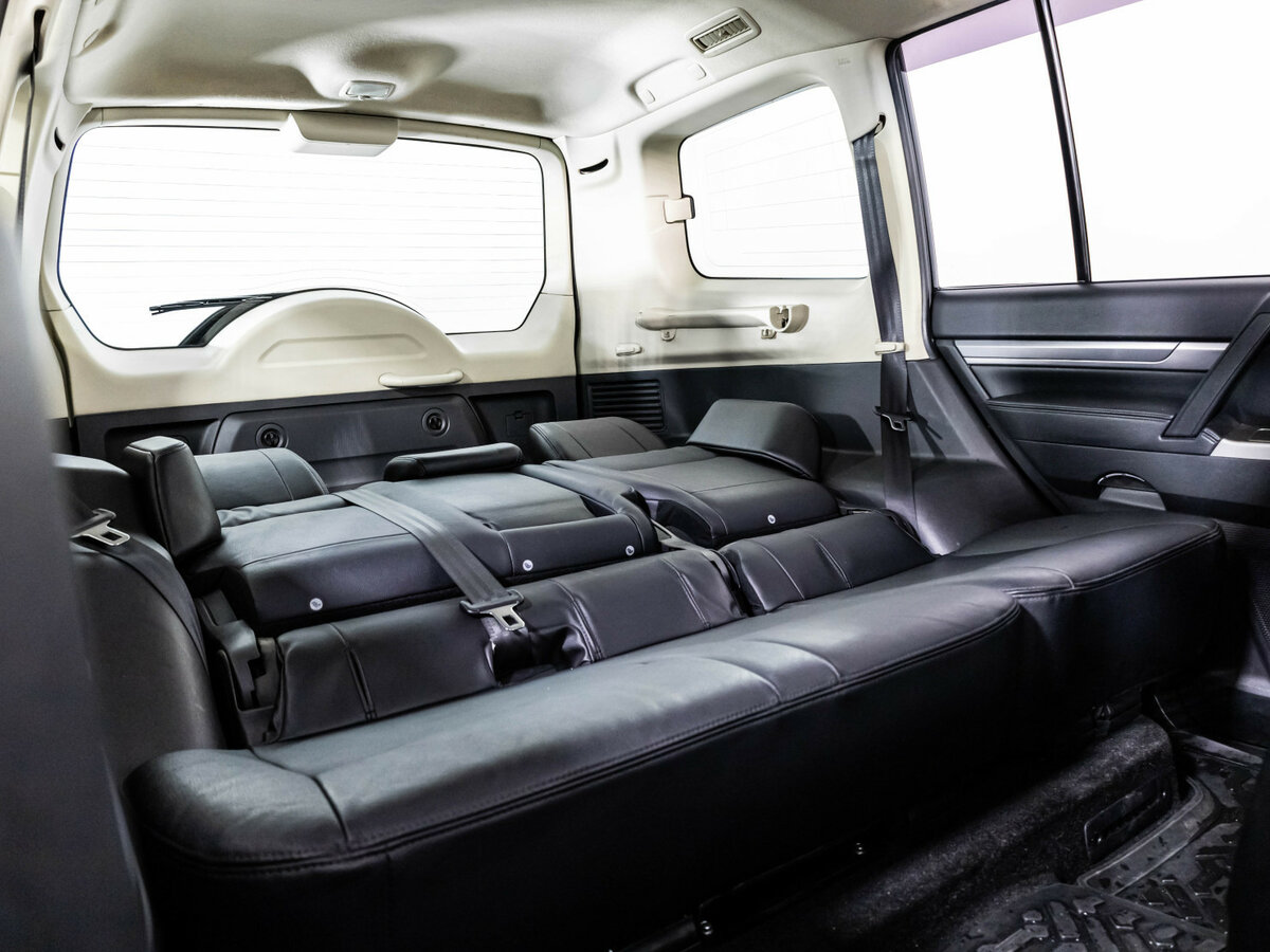 Купить Mitsubishi Pajero с пробегом. Фото: #27