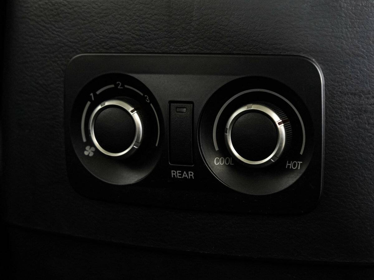 Купить Mitsubishi Pajero с пробегом. Фото: #34