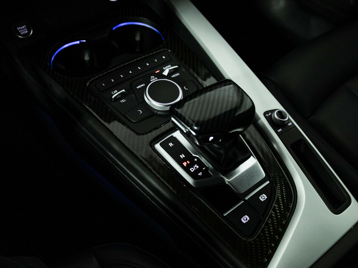 Купить Audi A4 с пробегом. Фото: #14