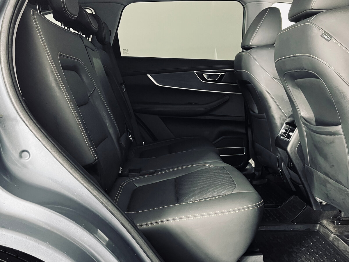 Купить Chery Tiggo 8 с пробегом. Фото: #18