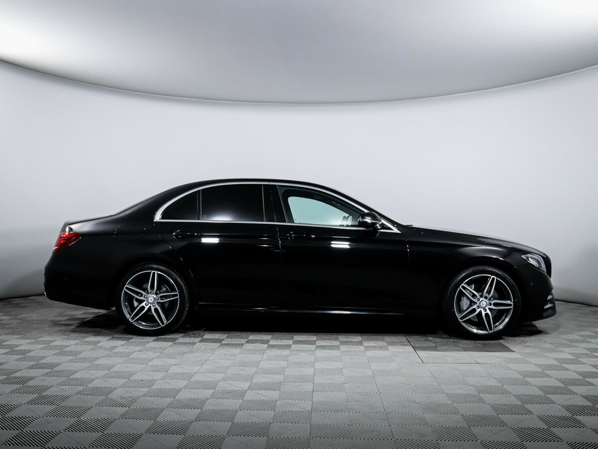 Купить Mercedes-Benz E-Класс с пробегом. Фото: #3