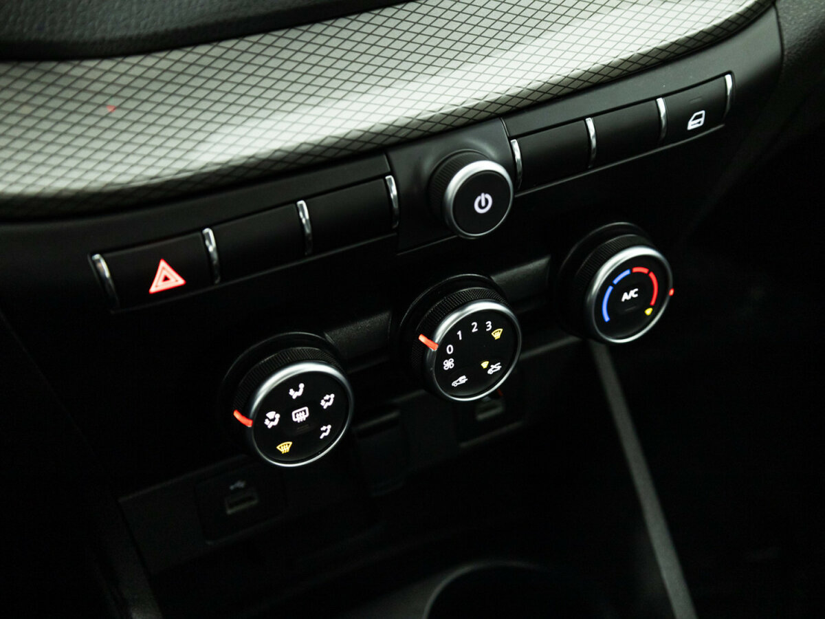 Купить Lada (ВАЗ) Vesta с пробегом. Фото: #14