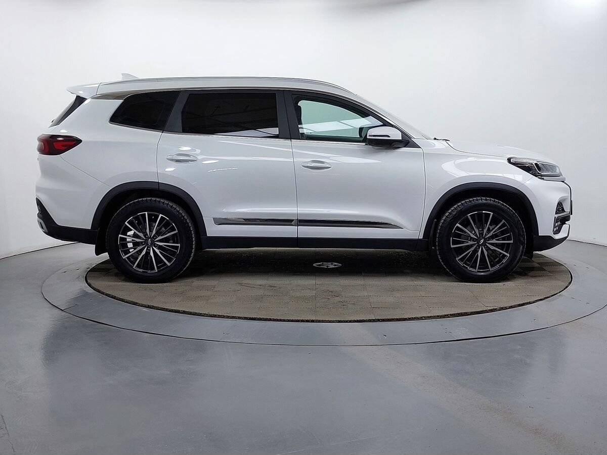 Купить Chery Tiggo 8 с пробегом. Фото: #3