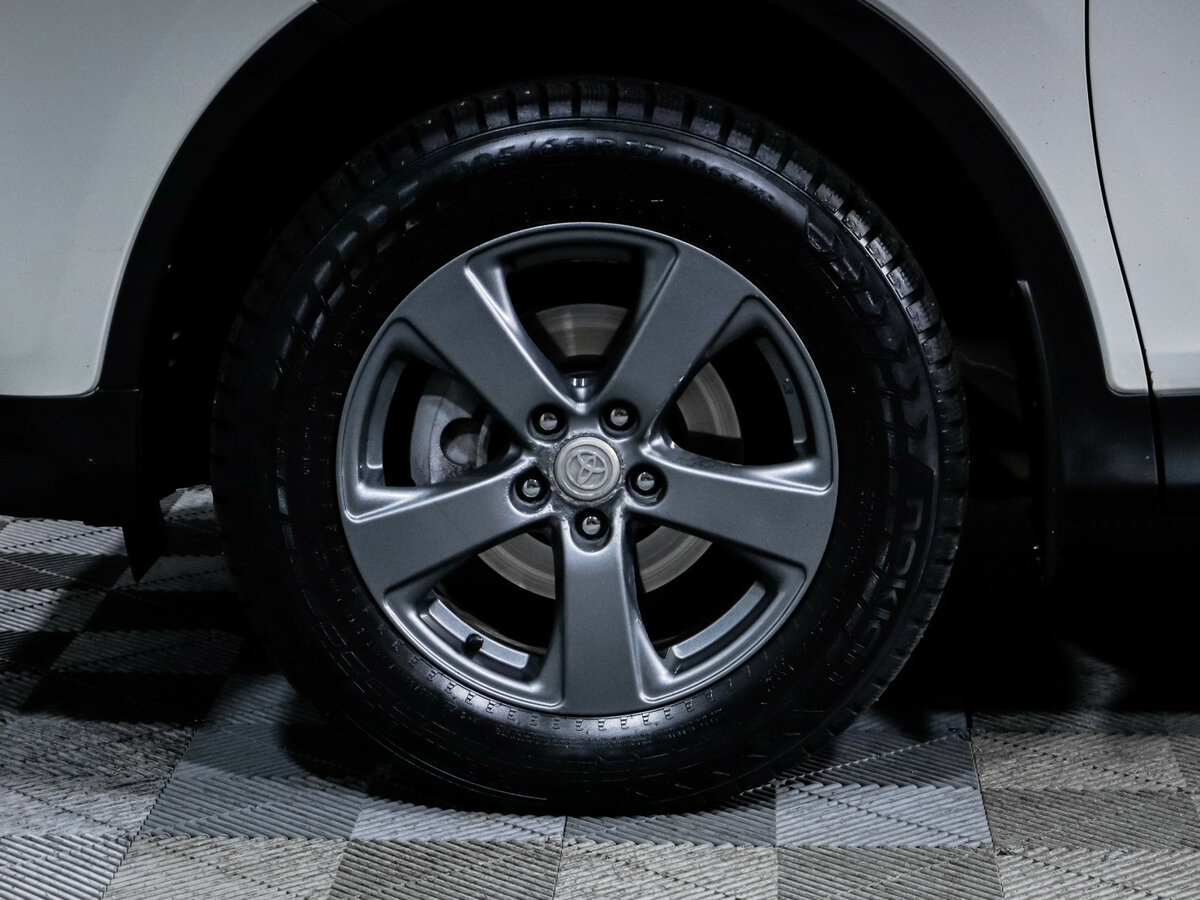 Купить Toyota RAV4 с пробегом. Фото: #14